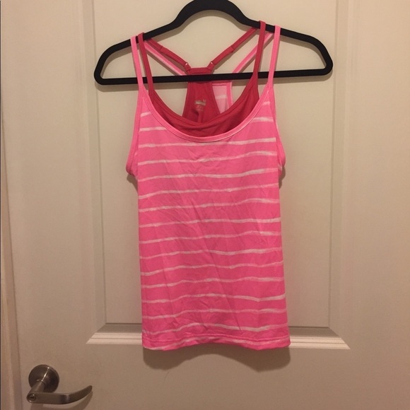 Old Navy Pink Workout Tank With Built-In-Bra. NWOT - Picture 1 of 6